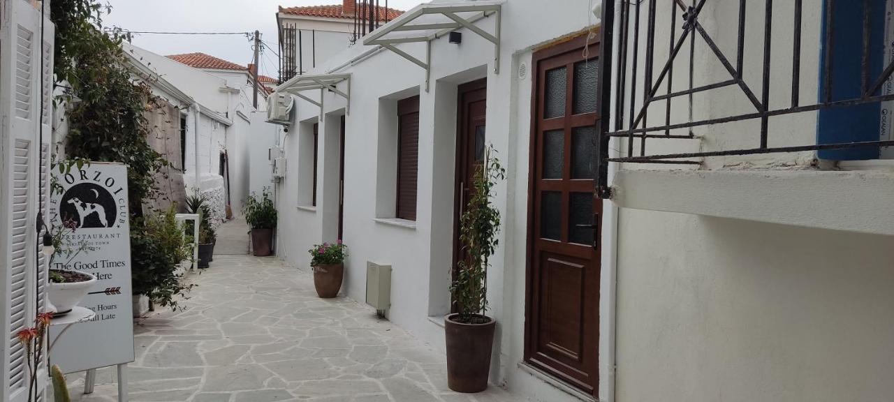 Το Στενάκι Apartment สเกียธอสทาวน์ ภายนอก รูปภาพ