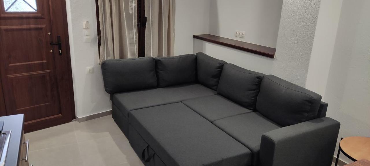 Το Στενάκι Apartment สเกียธอสทาวน์ ภายนอก รูปภาพ
