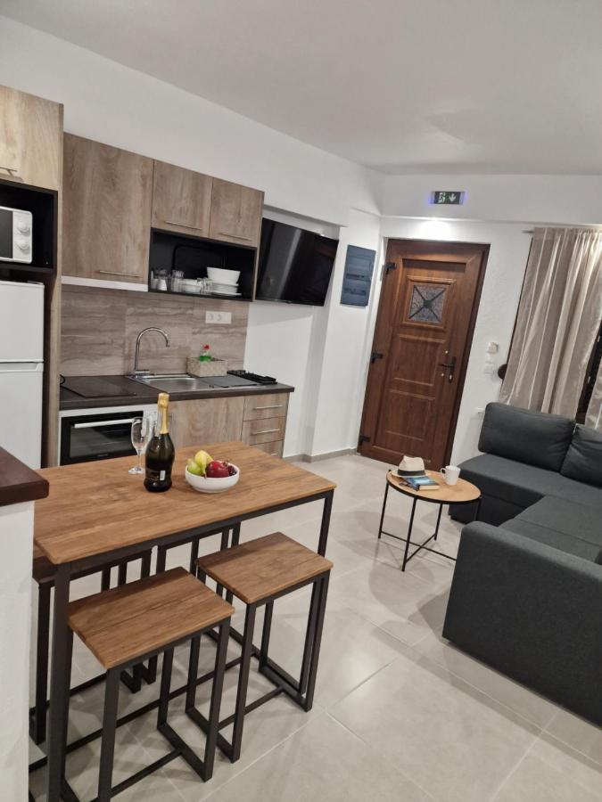 Το Στενάκι Apartment สเกียธอสทาวน์ ภายนอก รูปภาพ