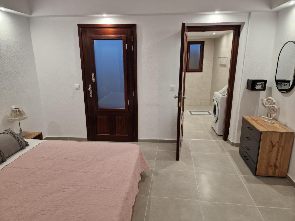 Το Στενάκι Apartment สเกียธอสทาวน์ ภายนอก รูปภาพ