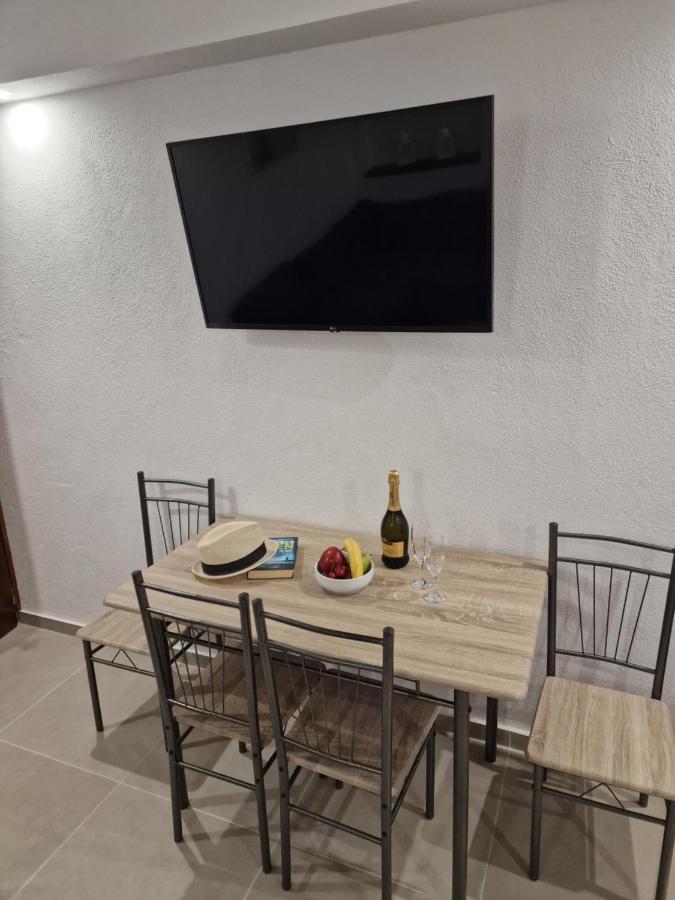 Το Στενάκι Apartment สเกียธอสทาวน์ ภายนอก รูปภาพ