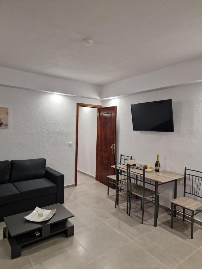 Το Στενάκι Apartment สเกียธอสทาวน์ ภายนอก รูปภาพ