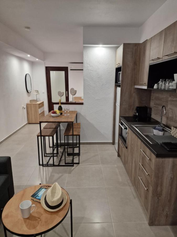 Το Στενάκι Apartment สเกียธอสทาวน์ ภายนอก รูปภาพ