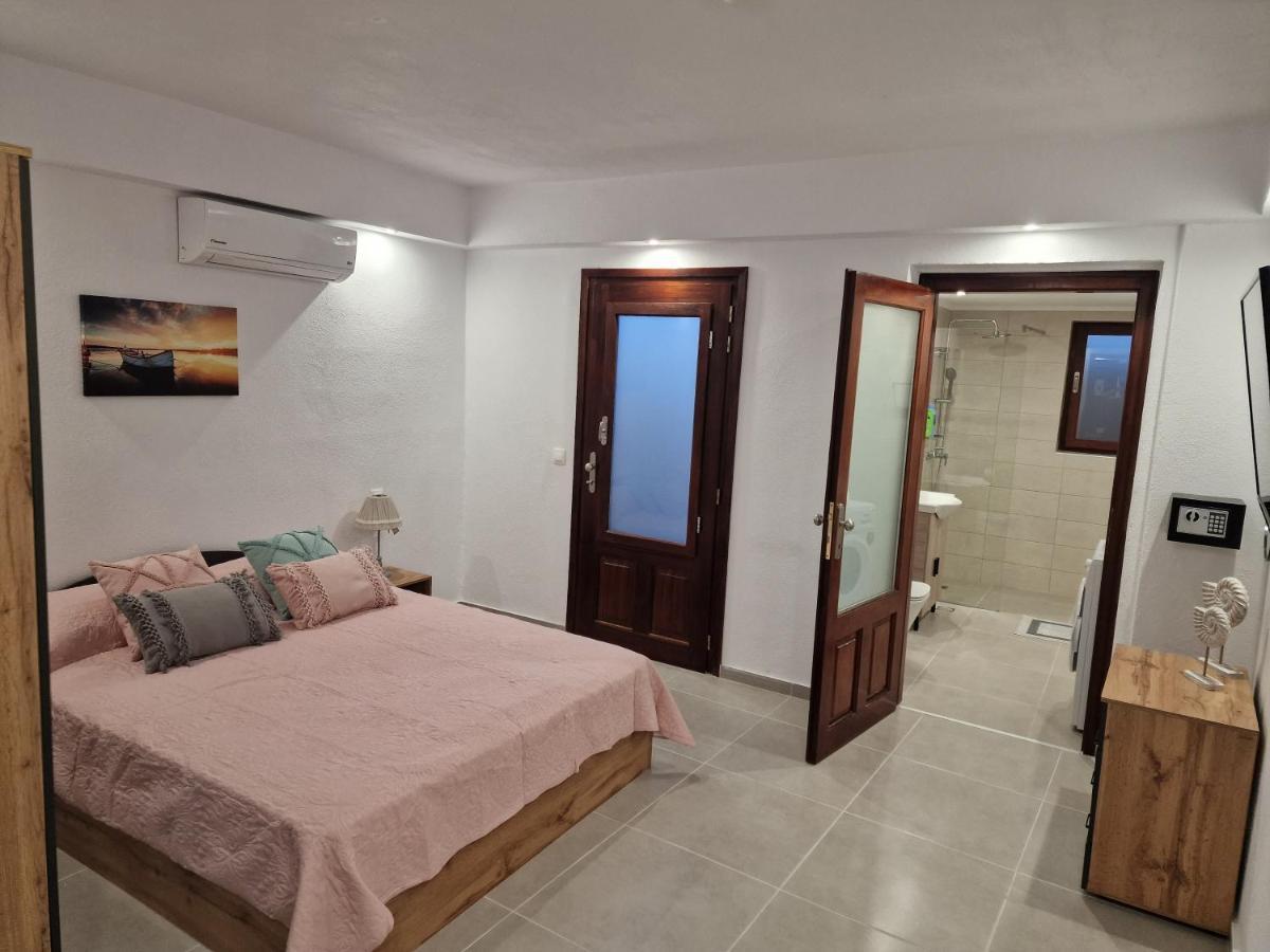 Το Στενάκι Apartment สเกียธอสทาวน์ ภายนอก รูปภาพ